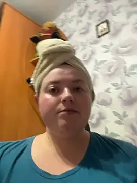 LoloMensens - tit flashing