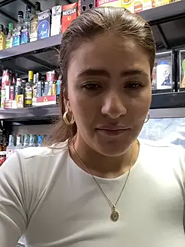 Andrea_19blonde - Show boobs Im Store