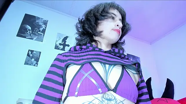 Yourgoddessbab3 - show your tits