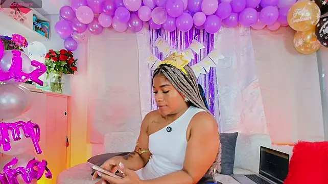 SilvannaFitt - Birthday twerk 1min🍑