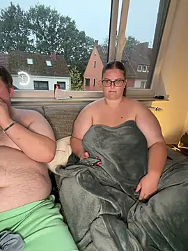 CurvyPaar2 - Show Pussy & 2Videos