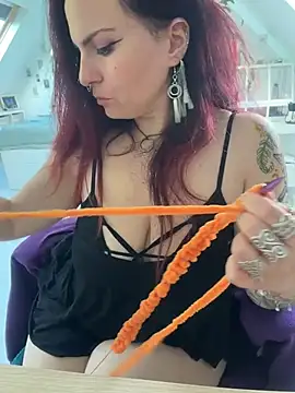 LunaMoongirl - 🔥2 Fingers in pussy🔥
