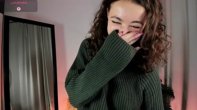 Curly_Moon - tease you with my panties
