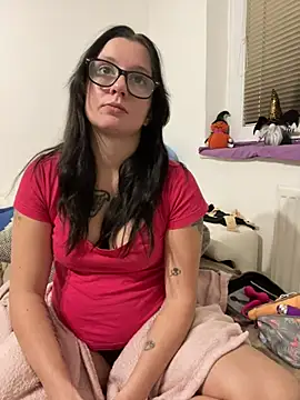 Marketatomas - Masážní strojek na kundi. 2min.