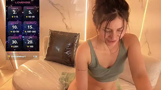 Rox_luxury_tf - Fuck me on the stairs.