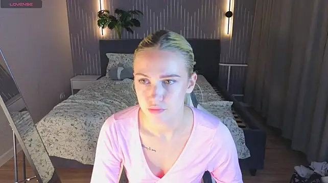 ChloexBarbie - stand on the bridge