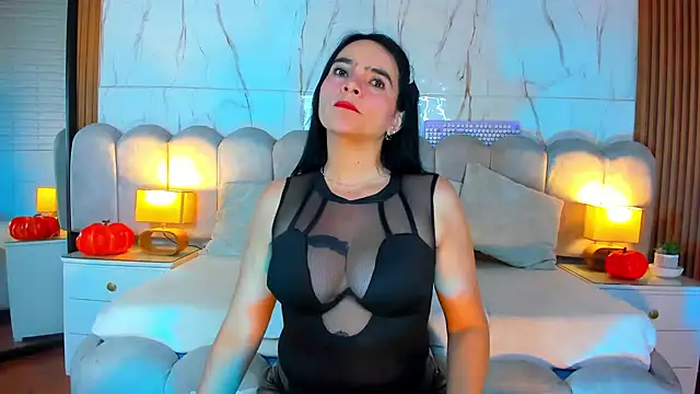 Samantha_Fiire - SHOW FEET + FEETJOB DILDO🦶🏻