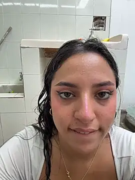 MeggyMae_ - slaps on your tits