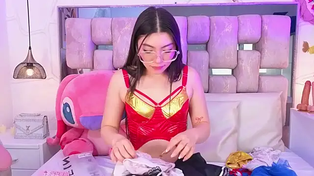 Chloe_Thompsonn_ - Sexy dance + streptease