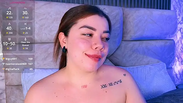 BellatrixKorz_ - milk on my feet