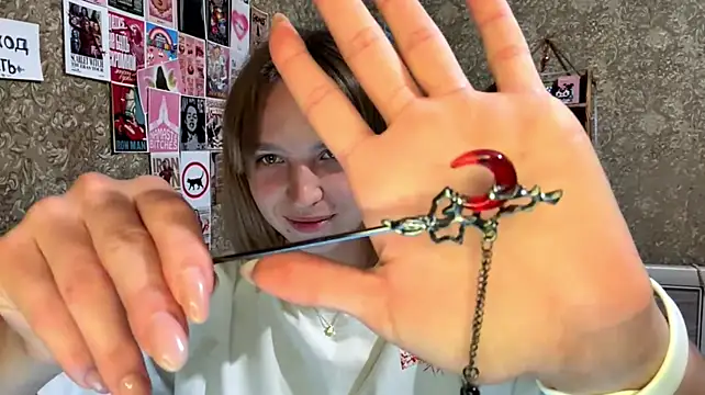 LilliaEhmen - Bite my lips close to you💙
