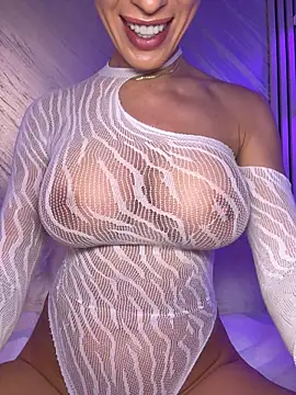 _JessyRey_ - Tease my nipples 😈
