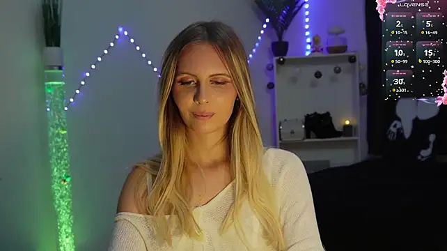 BonnieBluX - Spank my ass 5 times🫦