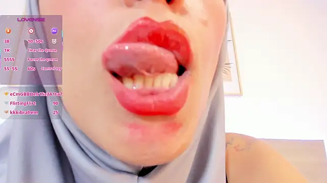 Hanajameela - spank ass and twerking