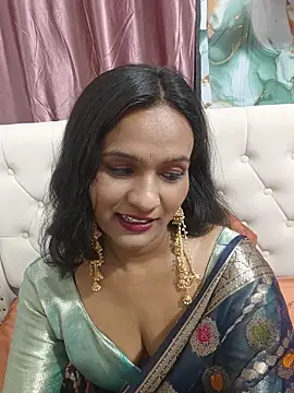 Dipak_kalal_chudai - vibrate pussy by using black vibrator