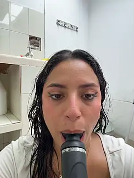 MeggyMae_ - slaps on your tits