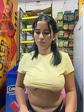 Celeste_rousse01 - undress me in the store 5 min