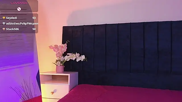 Katiaa_n - put oil in the ass