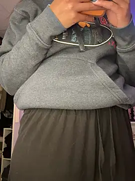 MadyTaylor - Last tipper gets 1Custom video