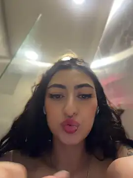 Dahliacortes - Go to bath and fuck with dildo 😈