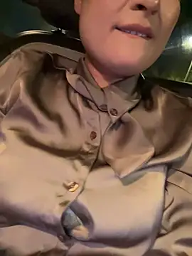 Xingchen-002 - 露奶开车5分钟