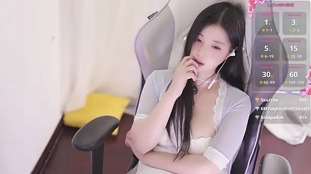 Kitty_baby77 - 完成任务 无内M腿5分钟 最后一个完成控制小粉5分钟