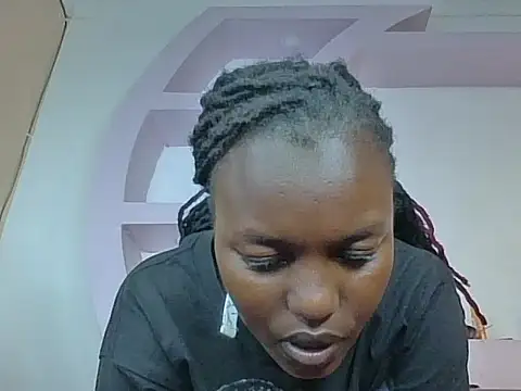 Legit_Queenn