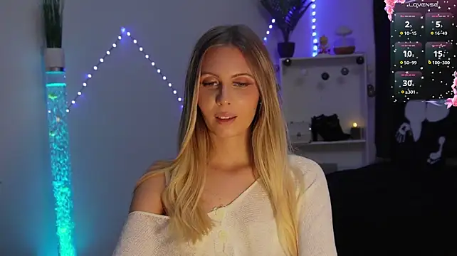 BonnieBluX - Spank my ass 5 times🫦