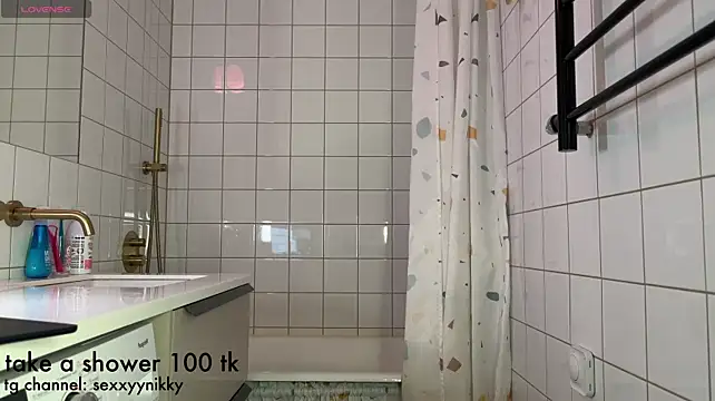 Sexxynikky - lush in pussy