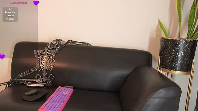 Emma_collins01