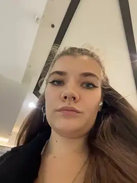 Holy_Tereza - MAKE ME SLAP MY BUTT LOUD AMONG PEOPLE