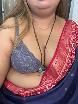 Lovely-Geet - BOOBS OILING😘😘