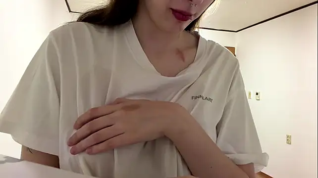KathiePeeks - massage my breasts