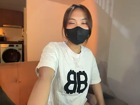 Phuong_Bee - OIL ASS SPANKS X20