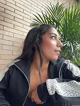 SaryJonex - PANTY OFF & RUB MY PUSSY + SUCK FINGERS