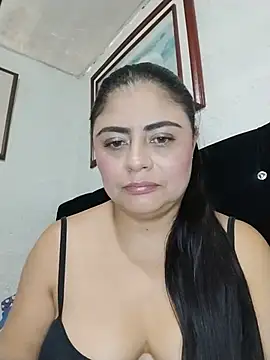 ElizabethWeill - Wet my panties and make me masturbate