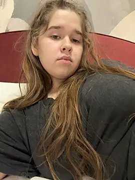 HornyGirlH - SHOW PUSSY