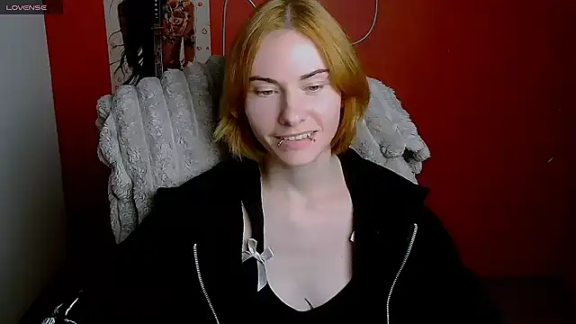Fiona_Night - boobs in publik