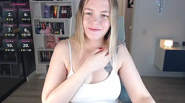 Emma_Bryan - Massage my boobs through my top🩷