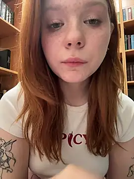 Freaky__Nikki - rub my pussy in doggy pose with open🚪