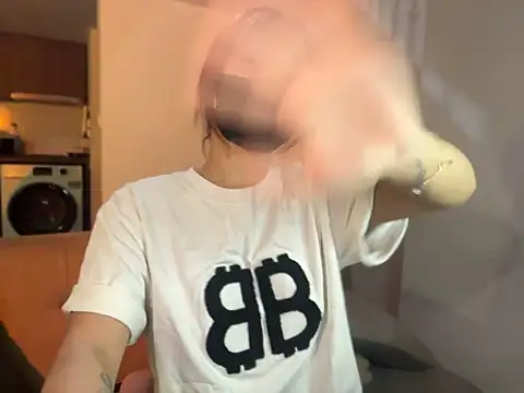 Phuong_Bee - OIL ASS SPANKS X20