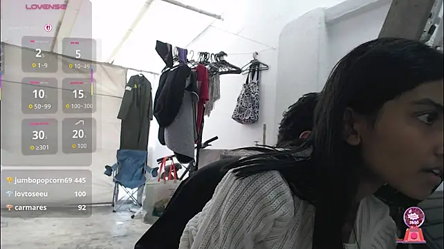 YuliethPetite - 5 HARD SPANKS WHILE WASHING
