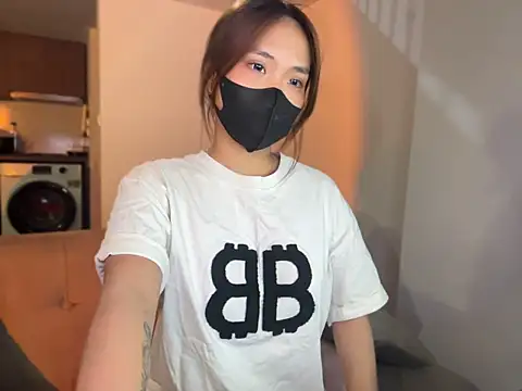 Phuong_Bee - OIL ASS SPANKS X20