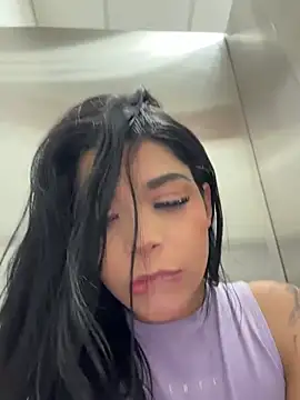 ArieliciousXXX - SQUIRT IN PUBLIC RESTROOM PRINCESS 💦