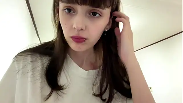 KathiePeeks - massage my breasts