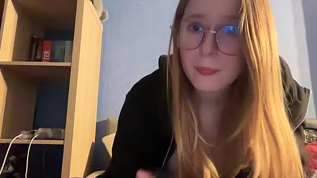 Thepretiestgirlhere - je crache sur mes seins