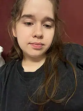 HornyGirlH - SHOW ASS