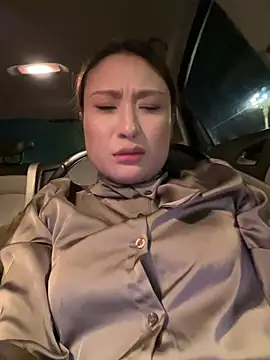 Xingchen-002 - 露奶开车5分钟