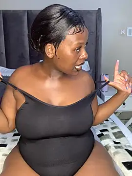 SexiestChocolate - BORED AND HORNY MAKE THIS PUSSY DRIP🍑💦