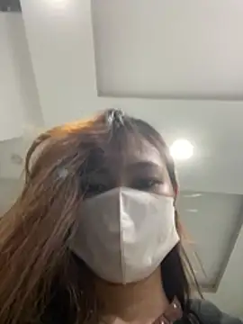 _AnneMia_ - Take off bra